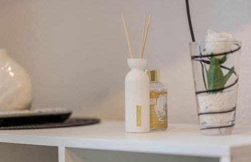 Rob's Flat - Moderne 3-Zimmer-Ferienwohnung mit Terrasse, 6 Schlafplätzen, 2 Min S-Bahn, Weil der Stadt bei Stuttgart - Foto 18