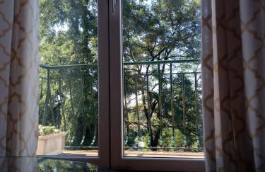 Como Ricky Apartment with parking nearby - Photo 5