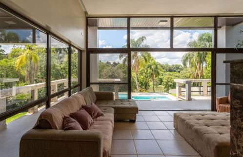 Refúgio de Luxo e Piscina à beira do Passaúna - Photo 12