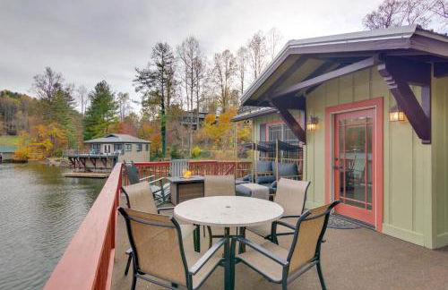 Lakefront Zirconia Home with Boathouse and Dock! - Foto 3