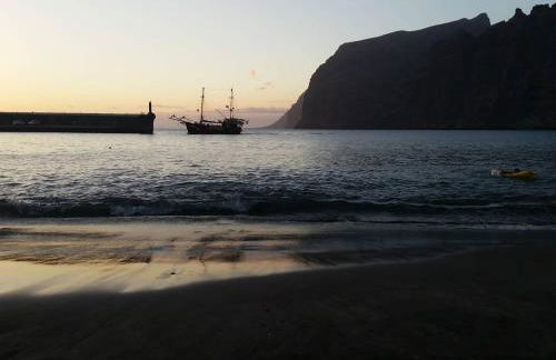 Acantilados de Los Gigantes, Islas Canarias, España - Foto 69