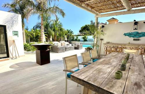 Casa Duende, Estepona, Private beach house with heated pool - Photo 57