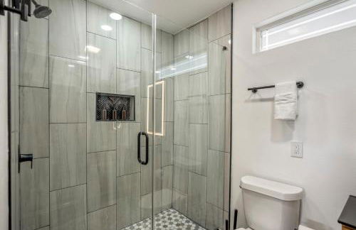 HTX Ultra Hotel Suite #2 - Photo 1