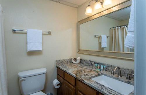 Connestee Lakefront Retreat · Lakefront Retreat in Connestee Fal - Foto 22