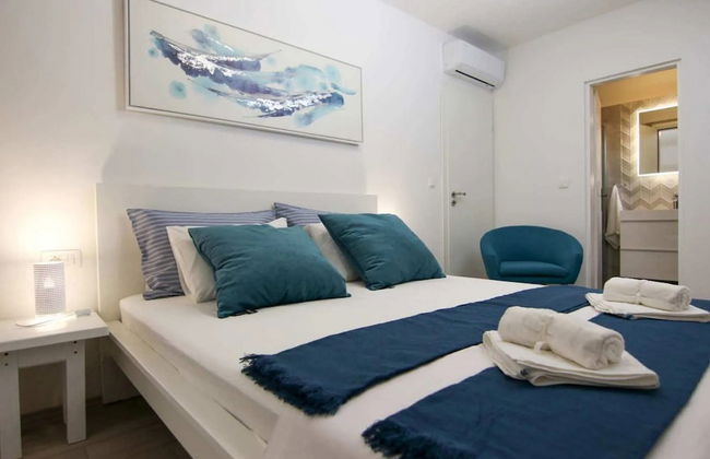 Secluded Oasis With Pool, Outdoor Kitchen, & Landscaped Terraces - Foto 1