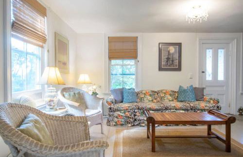 On the bay in Wellfleet - walk to water! - Foto 11