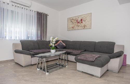 VILLA NINA MALINSKA 150m FROM THE BEACH, SWIMMING POOL - Foto 58