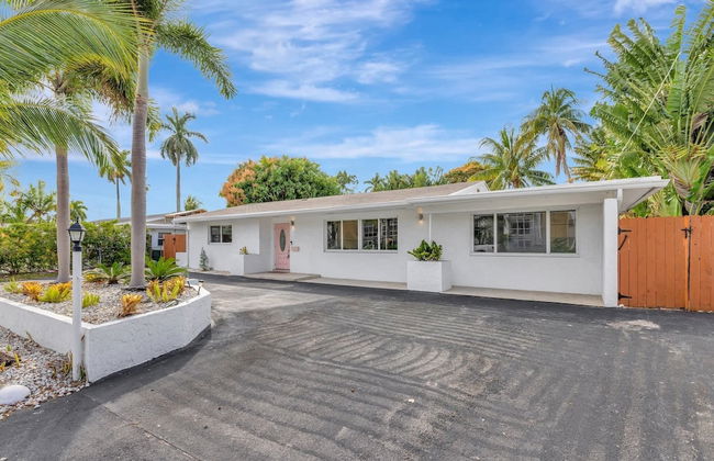 Poolside Paradise Dock & Pool! - Foto 46