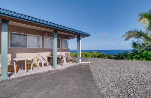 Oceanfront Keaau Gem Ocean and Sunrise Views, Pool - Foto 26