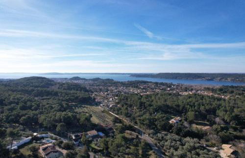 Slpendid villa with heated pool and Jacuzzi for 12 people in Saint-chamas - Foto 8