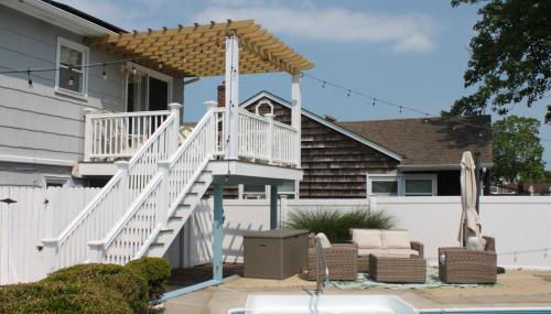 Gorgeous beach house with large pool & private beach, just 3 blocks away!! - Foto 4