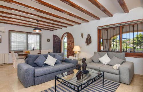 Villa Margarita - A Tranquil Oasis with Large Private Pool - Foto 9