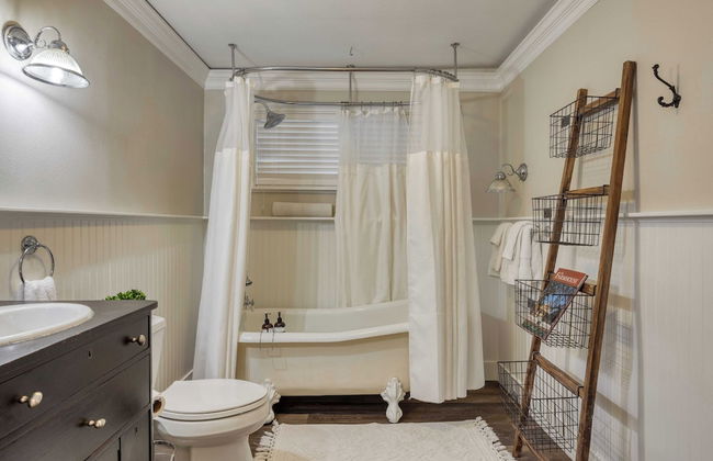 Luxury Wine Country Haven + Vineyard Views Near Top Wineries Adelaida Farmhouse - Foto 17