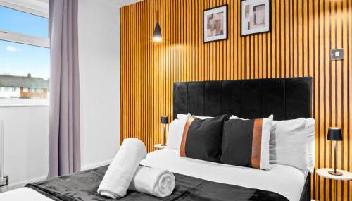 Spacious 5 Bedroom & 5 Bathrooms House - Garden - Parking - Netflix 376MW - Foto 3