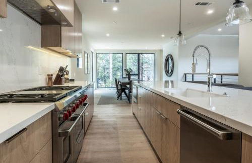 New Luxury Free Standing 4BR 4 and a halfBA Home Obsidian Reserve #146 Priv Hot Tub, 2-Car Garage Great Views - Foto 12