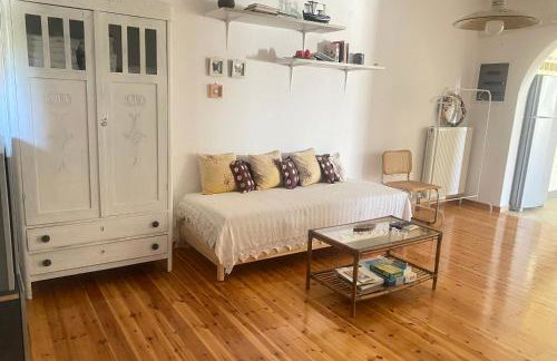 Maroussa s guesthouse - Photo 11