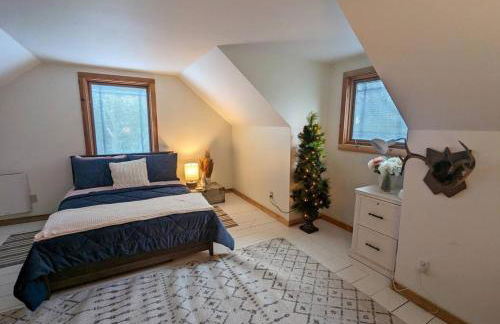 Seasonal Bliss Ski-Hike-Relax - Photo 9