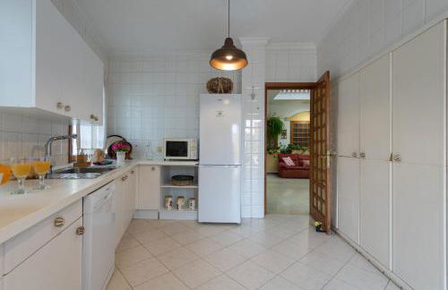 The Yellow House - Solarium - Climatized Pool - Foto 23