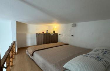 Nostalgia Traditional Home - Photo 21