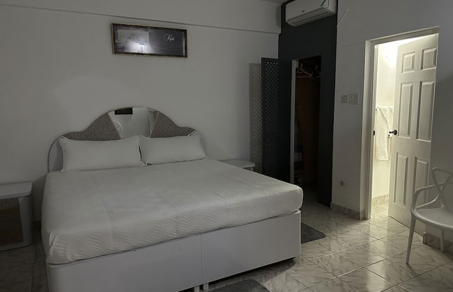 Remarkable 1-bed Apartment in Montego Bay - Photo 3