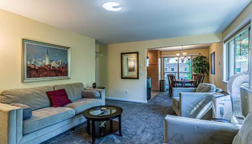 Water View, Best Area, 2 Bedrooms, WD, Jacuzzi Bath, New Carpet, Balcony, View, 825sf - Foto 2