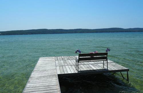 Cavalier Cottage - Private Lakefront w Kayaks! - Foto 2