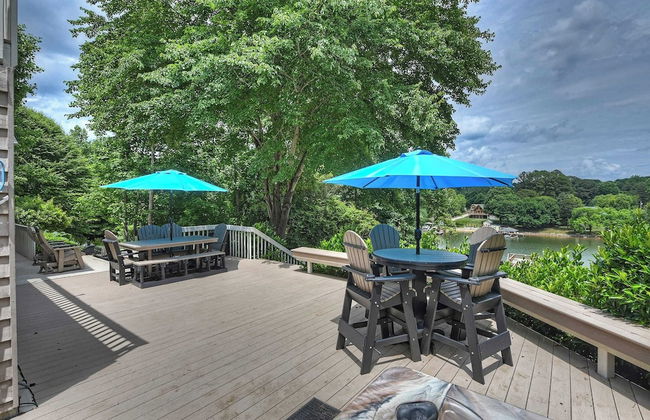 Lakefront w/ Private Dock + Hot Tub Pontoon Rental Butler Bliss by Avantstay - Photo 31
