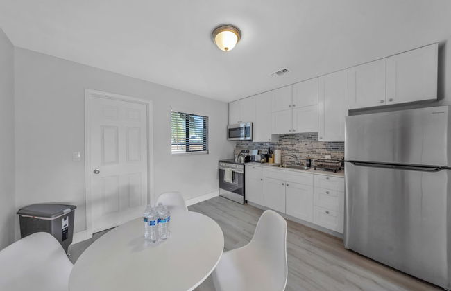 Lakeworth 2 Bedroom Home Free Parking - Foto 13