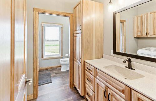 Lakeside 4BR Retreat Private, Peaceful & Scenic villa - Foto 36