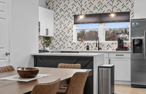 NFL Game-Day Base South Side near Acrisure - Foto 17