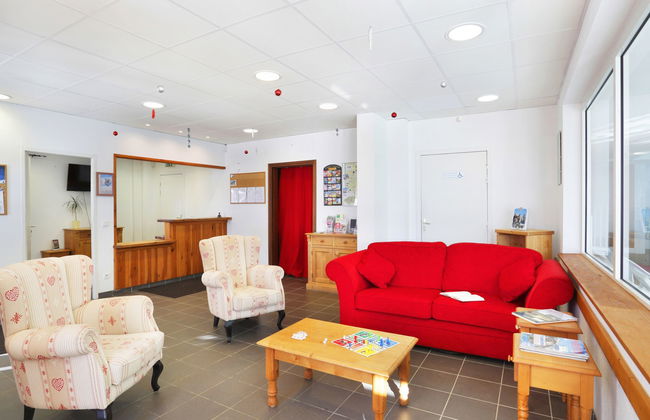 3 bedroom Apartment in Font-Romeu-Odeillo-Via with swimming pool and garden - Photo 8