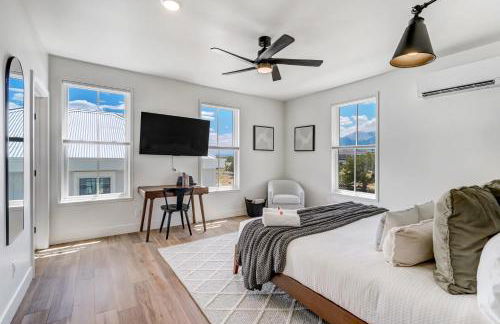 Whitewater Villa - 5BR Luxury Retreat with Hot Tub - Foto 27