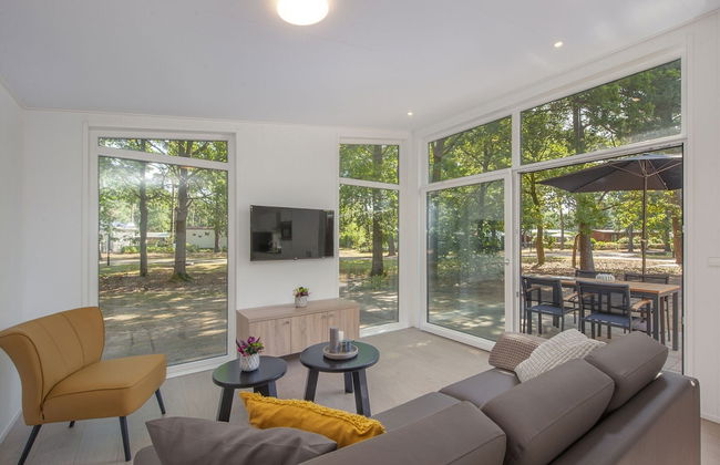 Modern Lodge With Dishwasher, Near Helmond - Photo 5