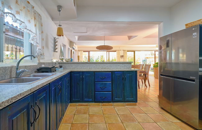 Beach Villa in El Portillo Sleeps 12 - Foto 13