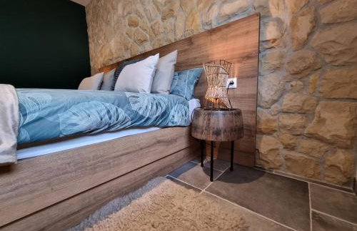 Apartments Suha Punta - Villa Babalonija - Photo 7