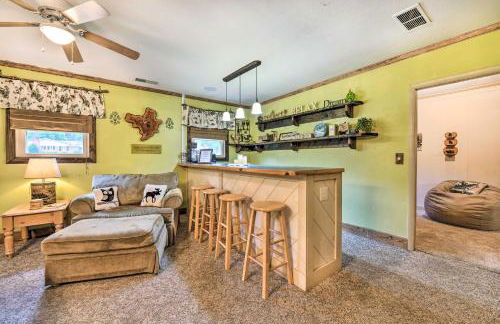 Campbell Retreat in Maggie Valley with Deck! - Foto 15