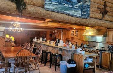 Fireball's Lodge - Foto 21