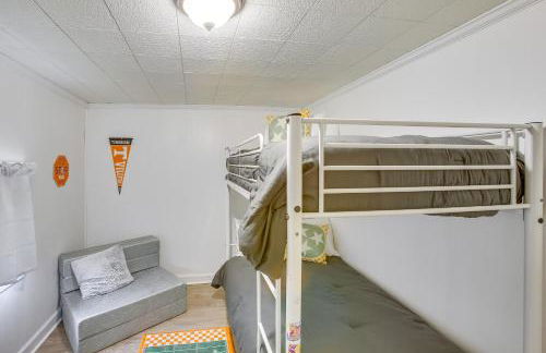 Home 9 Mi to Dtwn Springfield with Porch and Yard! - Foto 18