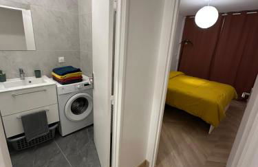 PARIS-MONTROUGE Magnifique appartement- très cosy pour 1 - 6 personnes refait à NEUF -ENTIRE APARTMENT LUXURIOUS AND WARM -Montrouge Paris 14ème - Proche Aéroport Orly Parc Expositions Porte de Versailles FREE WIFI GRATUIT - Foto 39