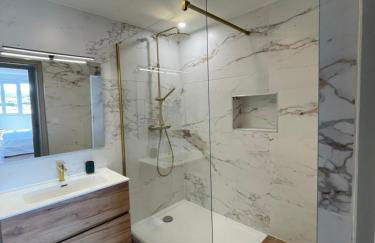 Appartement cosy avec vue imprenable sur la cité - Foto 13