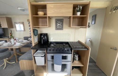 3 Bedroom Caravan, Edi Rita, Robin Hood, Pet Friendly - Photo 24