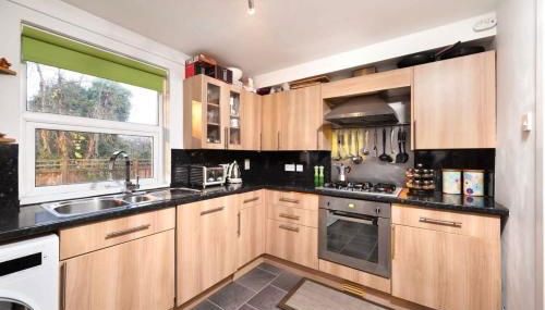 Charming 1BR flat with patio perfect for couples - Photo 5