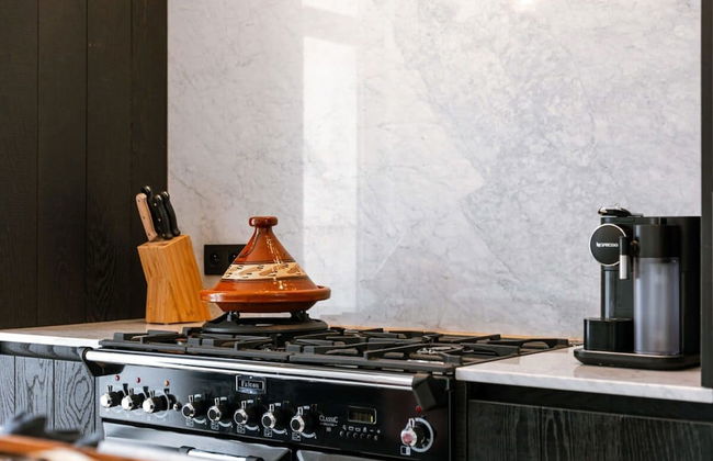 Charming House in the City of Antwerp With Parking - Foto 53