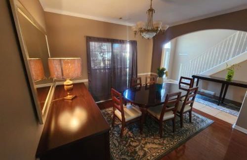 Luxurious 11 Large beds with Jetted Tub 3000 Sq ft - Foto 45