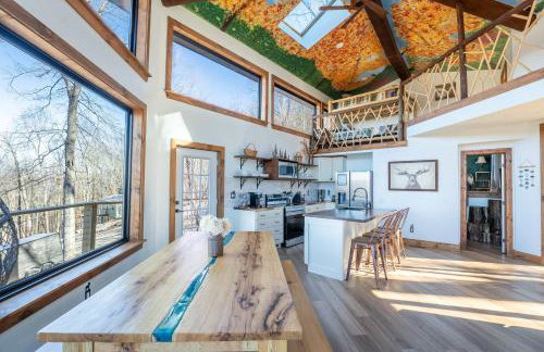 The Mighty Sycamore Treehouse at Treetop Escapes - Foto 15