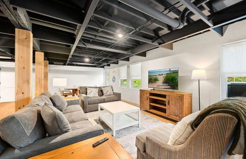 New Baileys Harbor Home, 1 block DT with Huge Yard - Foto 27