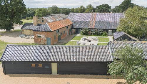 3 Henham Barns - Photo 4
