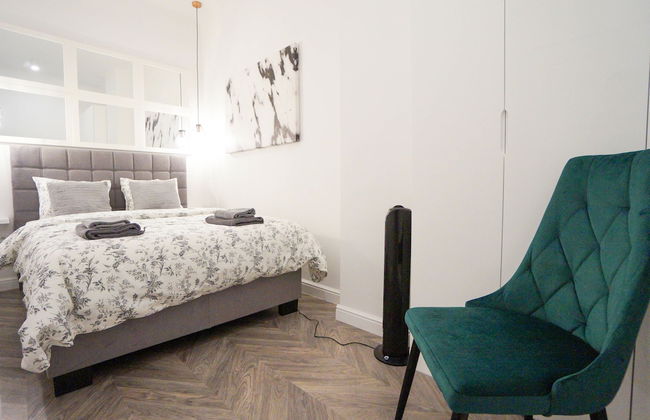 AAA STAY Premium Apartments Old Town - Photo 3