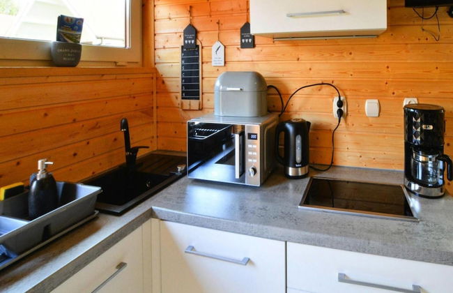 Single-story, Year-round Holiday Home - Photo 5