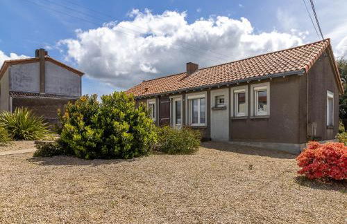 Charmante Maison de Plain-Pied, Proche Commerces et Activités, Entre Nantes et Cholet - FR-1-622-82 - Photo 1